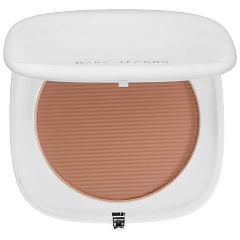 marc jacobs bronzer perfect tan.